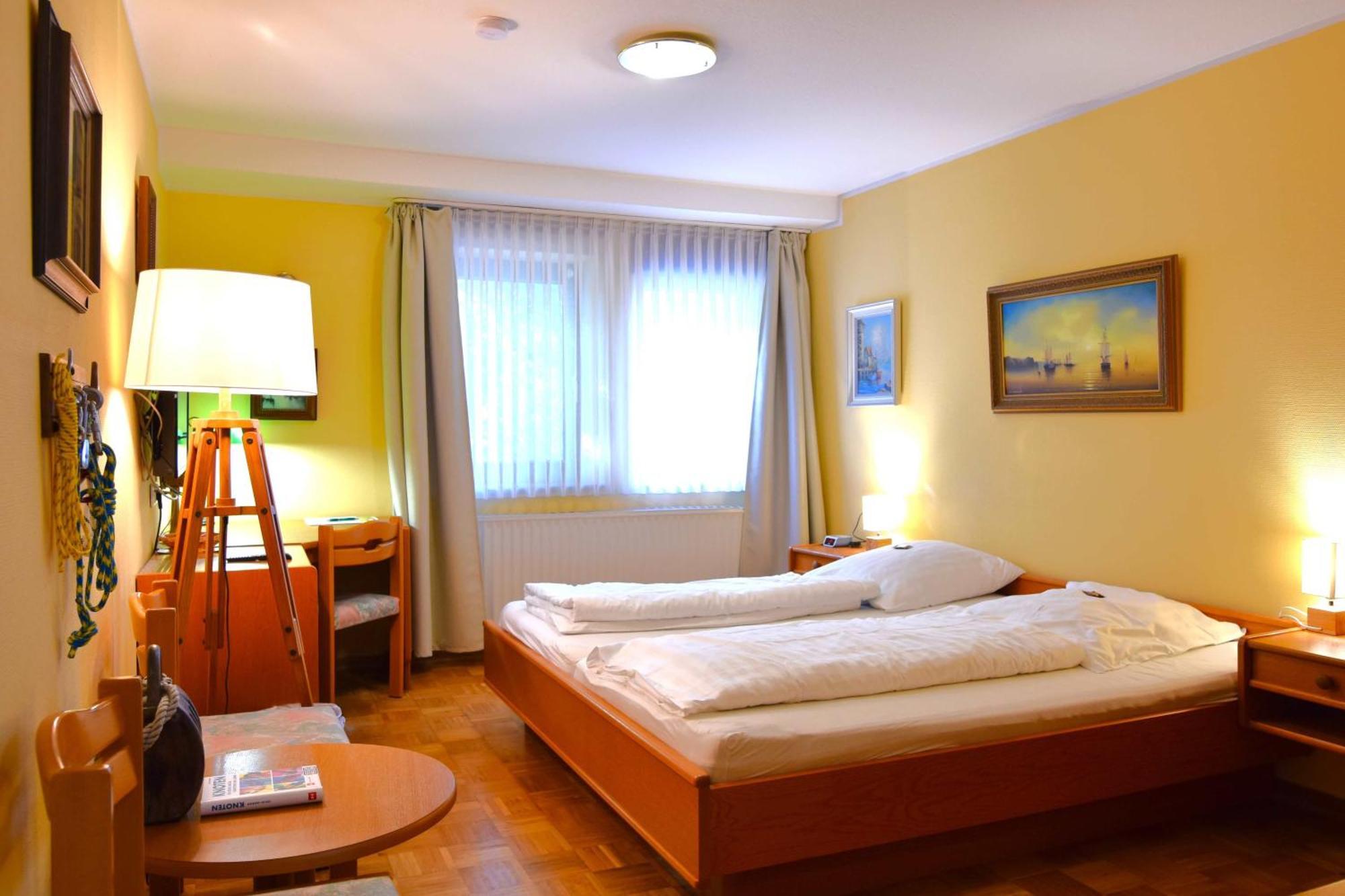 Hotel-Restaurant Zum Goldenen Stern Großalmerode Eksteriør billede